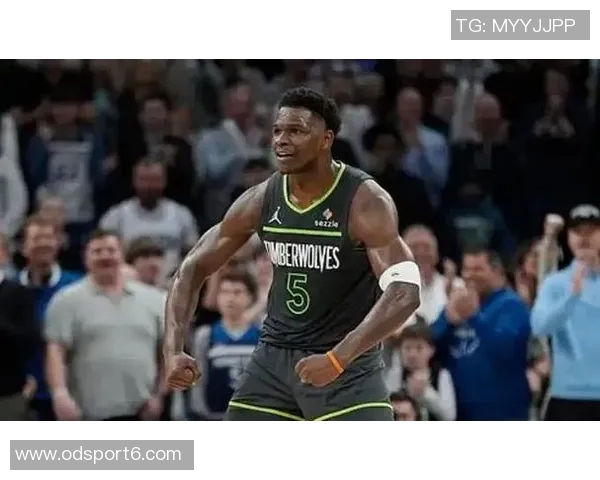 森林狼半场狂胜爵士34分华子与兰德尔仅差一分争夺得分王