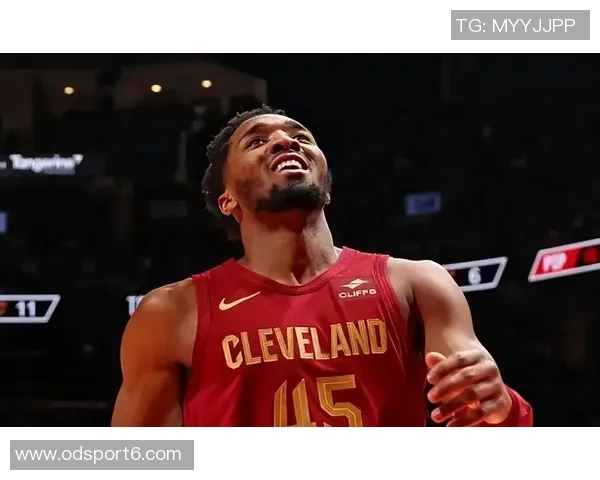 斯波称赞小米切尔持球防守表现出色首发防守韧性令人欣慰 斯波称赞小米切尔持球防守表现出色首发防守韧性令人欣慰