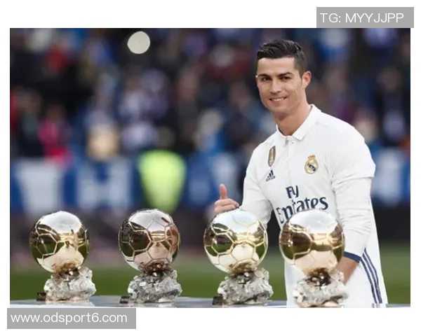 德媒报道杜兰维尔或将一月租借离开多特蒙德寻求更多出场机会