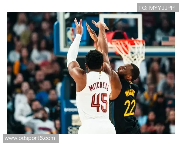 米切尔表现低迷18投7中失误频繁正负值惨淡球队遭遇失利